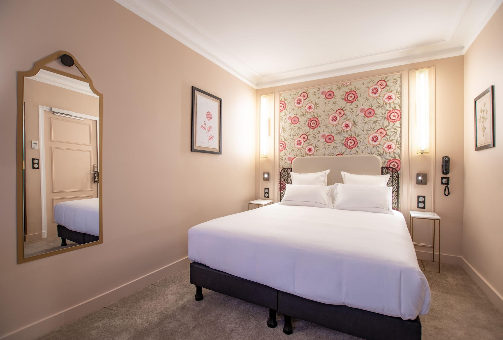 Elsa, Hotel París